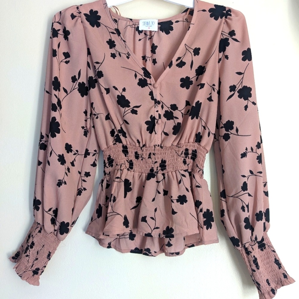 Blush pink blouse with balloon sleeves